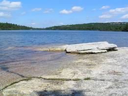 File:Best Swimming Spot in Lake Awosting.JPG